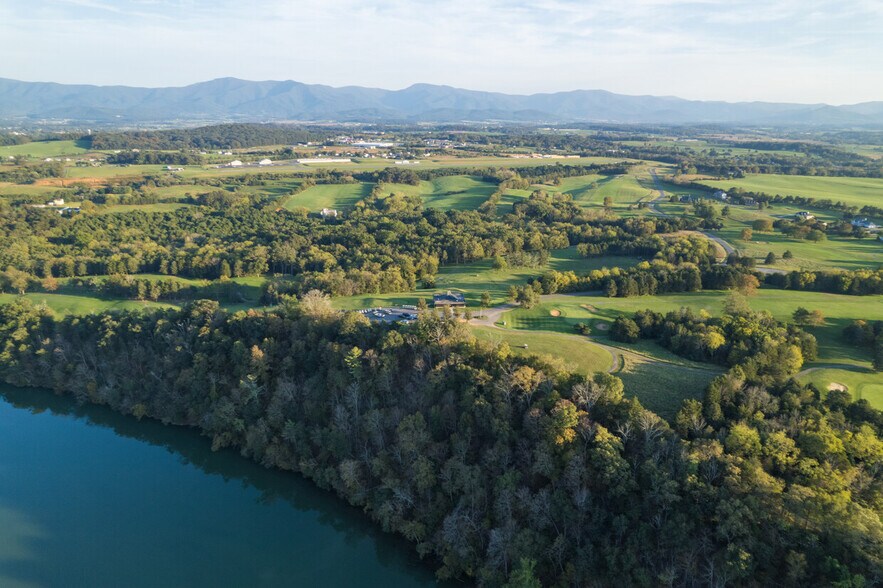 More Photos Of 910 Tc Northcott Blvd, Luray Golf Course Driving Range For Sale