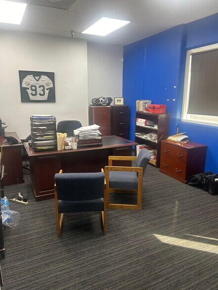 More Photos Of 10860 6th St, Rancho Cucamonga Warehouse For Lease