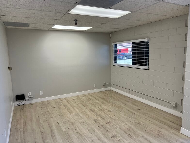 More Photos Of 1846 W 11th St, Upland Warehouse For Sale