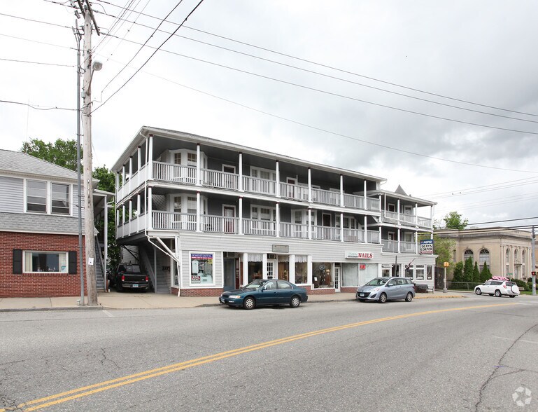 Primary Photo Of 1-7 E Main St, Jewett City Apartments For Lease