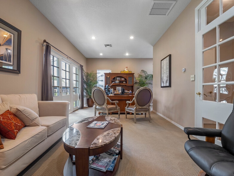 More Photos Of 167 Lookout Pl, Maitland Loft Creative Space For Lease