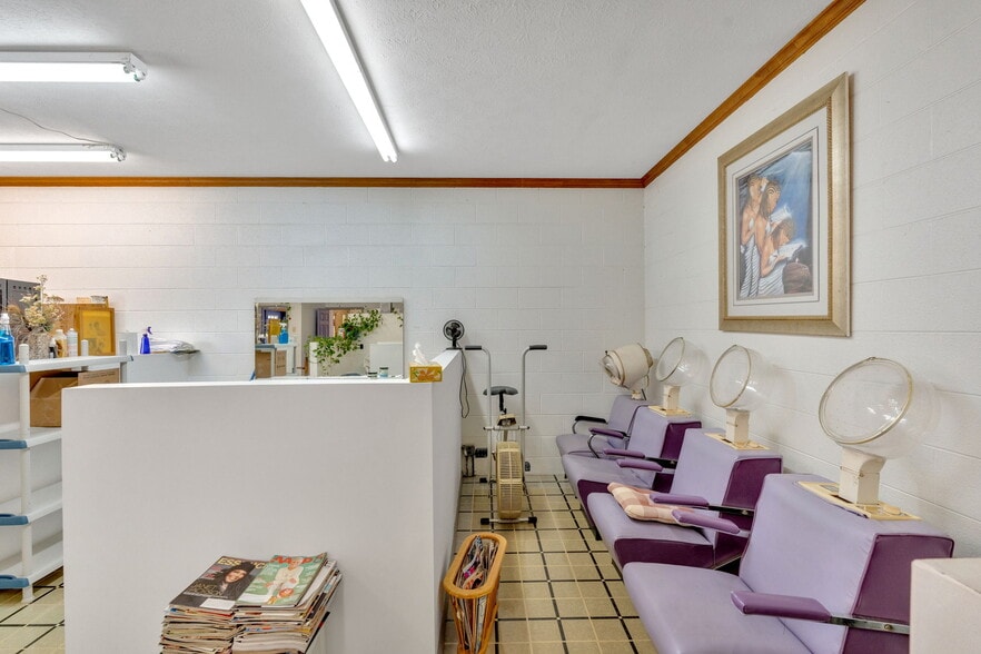 More Photos Of 333 Sullivan St, Kingsport Storefront For Sale