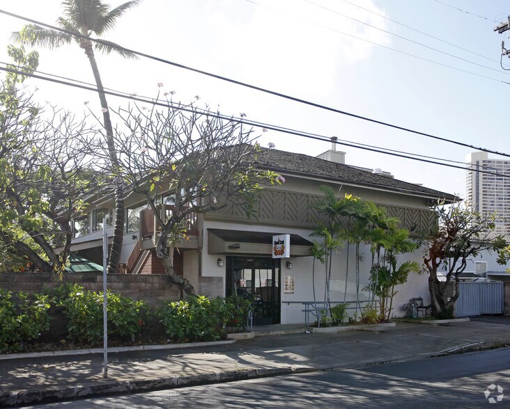 More Photos Of 817-821 Hausten St, Honolulu Restaurant For Lease