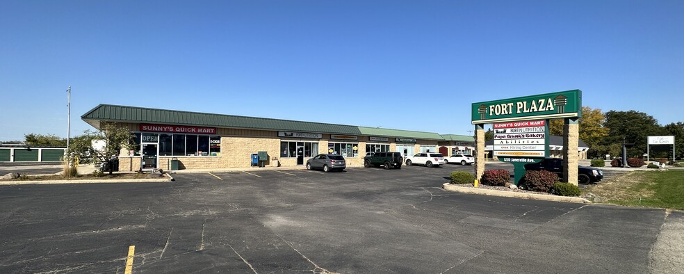 Primary Photo Of 1220 Janesville Ave, Fort Atkinson Storefront For Lease