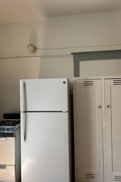 More Photos Of 210 Tunnel Ave, Richmond Apartments For Sale