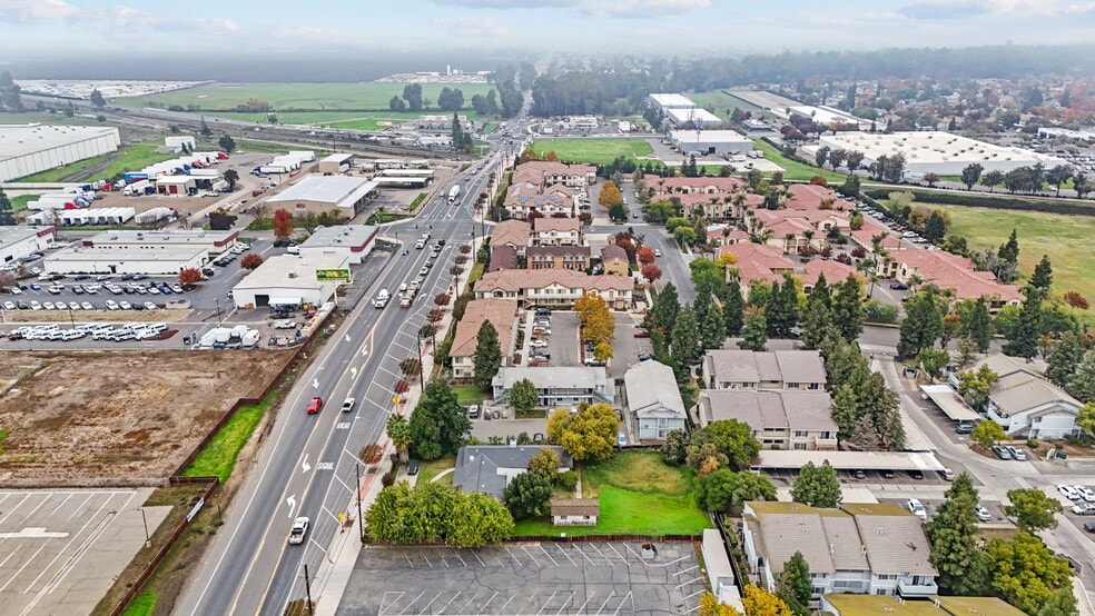 More Photos Of 2790 N State Highway 59, Merced Apartments For Sale