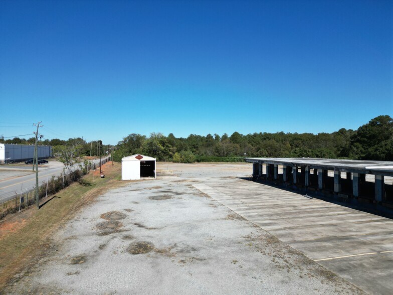 More Photos Of 475 Guy Paine Rd, Macon-Bibb Truck Terminal For Sale