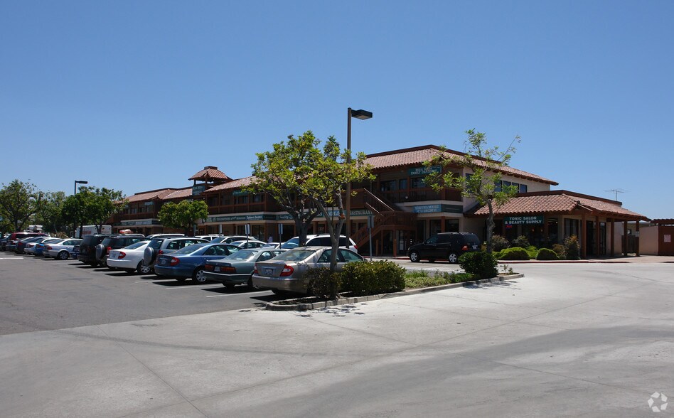 More Photos Of 9225 Mira Mesa Blvd, San Diego Storefront For Lease