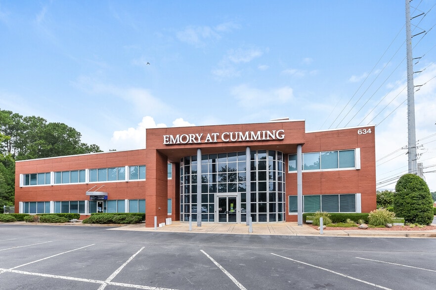 Primary Photo Of 634 Peachtree Pky, Cumming Medical For Lease