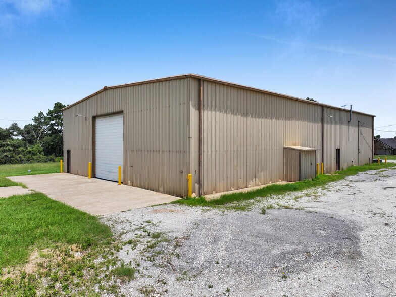 More Photos Of 7387 TX-164 Hwy, Buffalo Warehouse For Lease