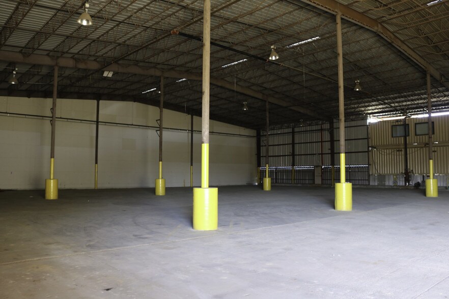 More Photos Of 13343 Interstate 20 E, Tyler Warehouse For Lease