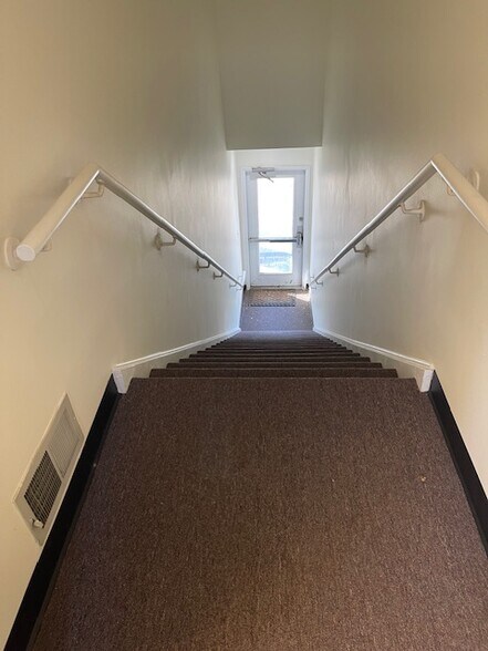 More Photos Of 27 Clyde Rd, Somerset Medical For Sale