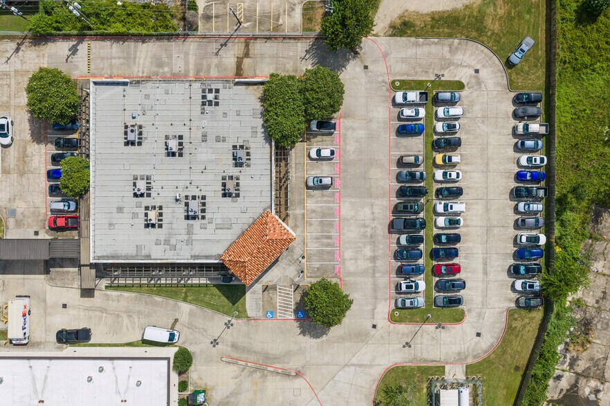 More Photos Of 17030 Red Oak Dr, Houston Medical For Sale