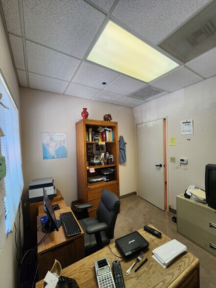 More Photos Of 1240 S Westlake Blvd, Westlake Village Medical For Sale