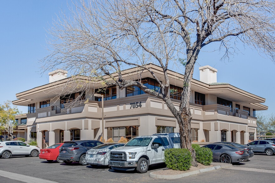 More Photos Of 7032-7054 E Cochise Rd, Scottsdale Medical For Lease