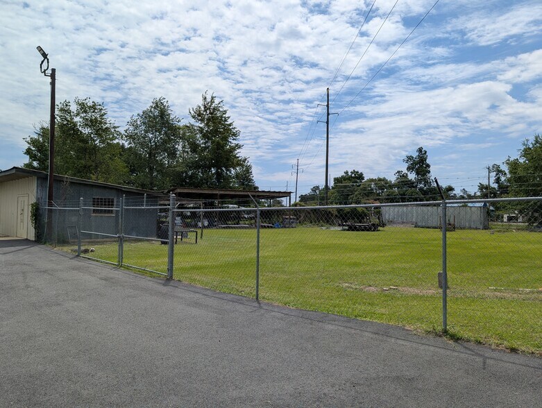 More Photos Of 1321 W Hill Ave, Valdosta Office For Sale