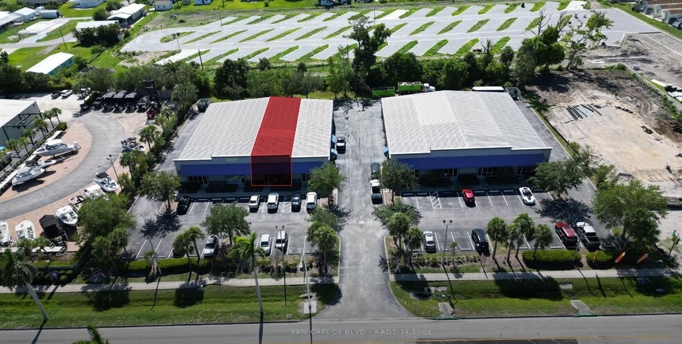 Primary Photo Of 16171 San Carlos Blvd, Fort Myers Service For Lease