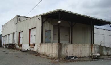 More Photos Of 5 Orchard Dr, Gardiner Warehouse For Lease
