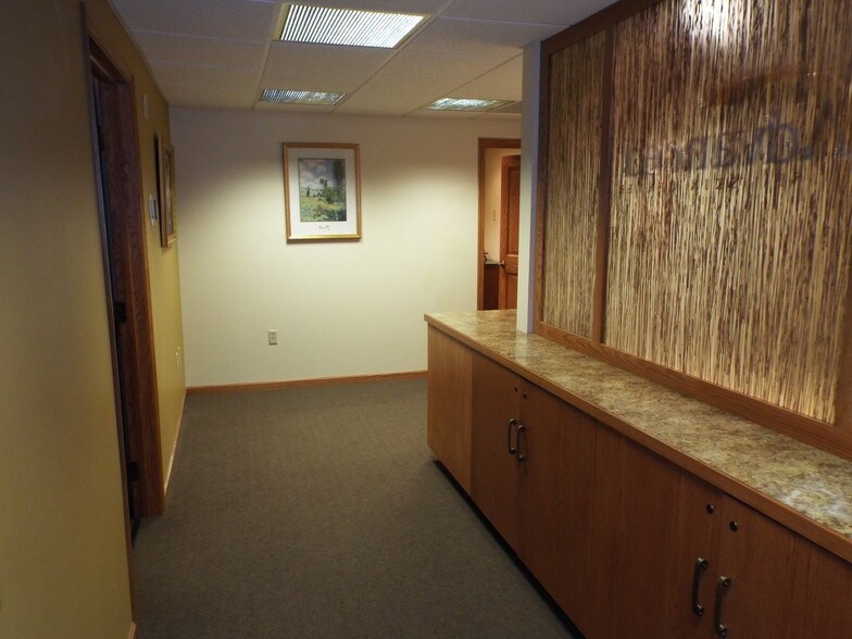 More Photos Of 1151 Bethel Rd, Columbus Medical For Sale