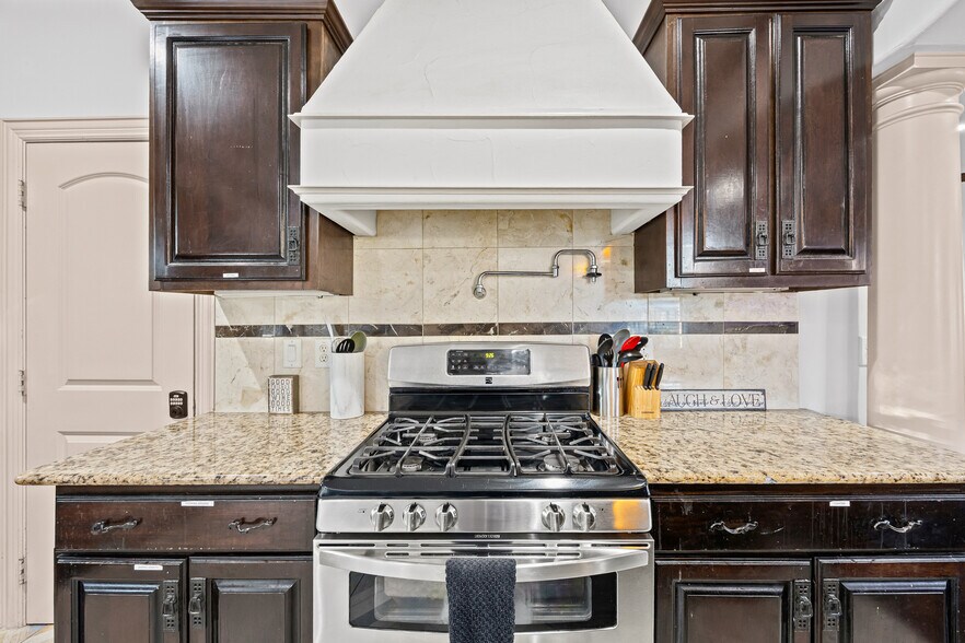 More Photos Of 5100 Mission Ave, Dallas Apartments For Sale