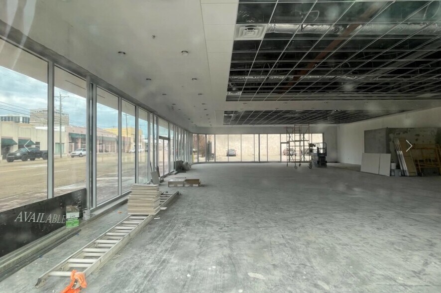 More Photos Of 430 S State St, Jackson Warehouse For Lease