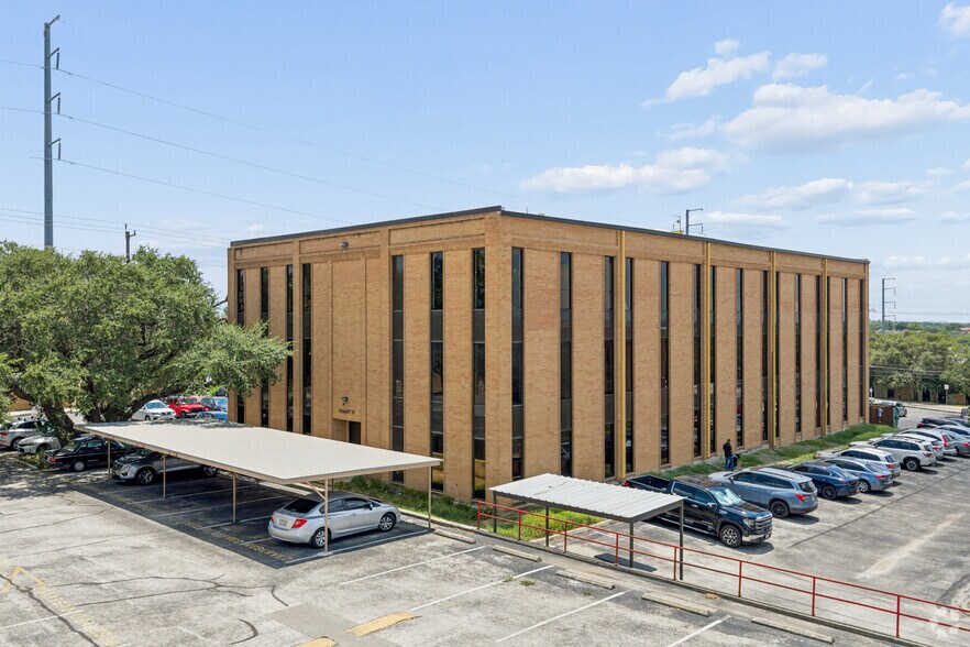 More Photos Of 5805 Callaghan Rd, San Antonio Office For Lease