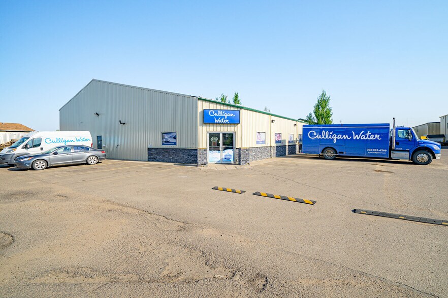 Primary Photo Of 2711 50 Av, Lloydminster Industrial For Sale
