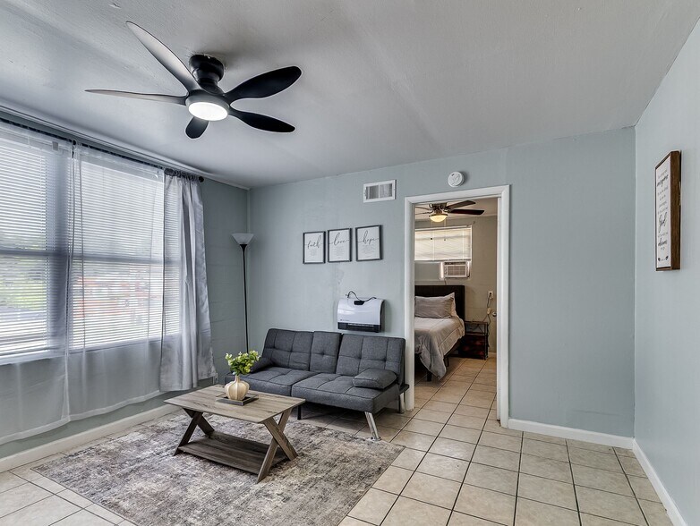 More Photos Of 506 SW 24th St, Oklahoma City Apartments For Sale