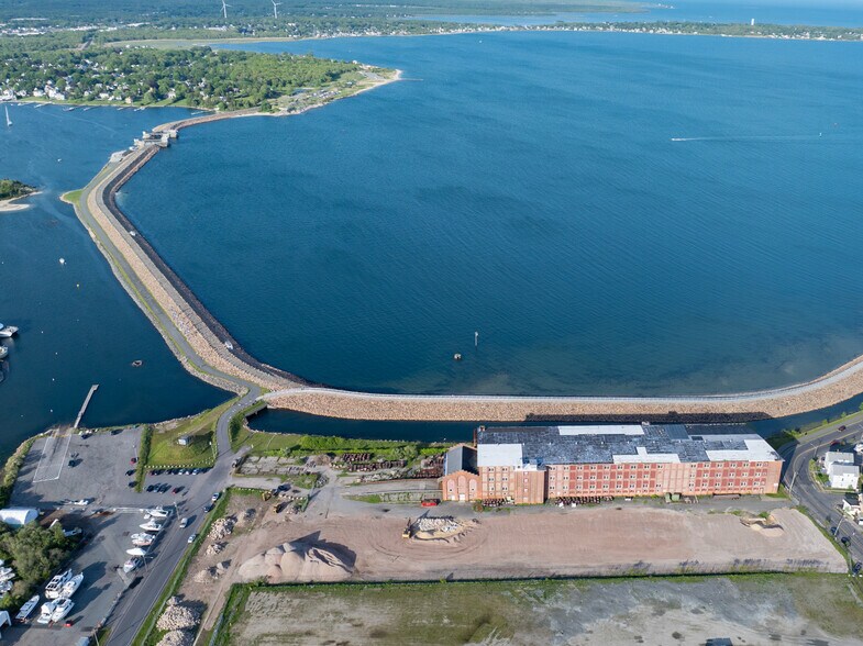 More Photos Of 11 Cove St, New Bedford Manufacturing For Sale
