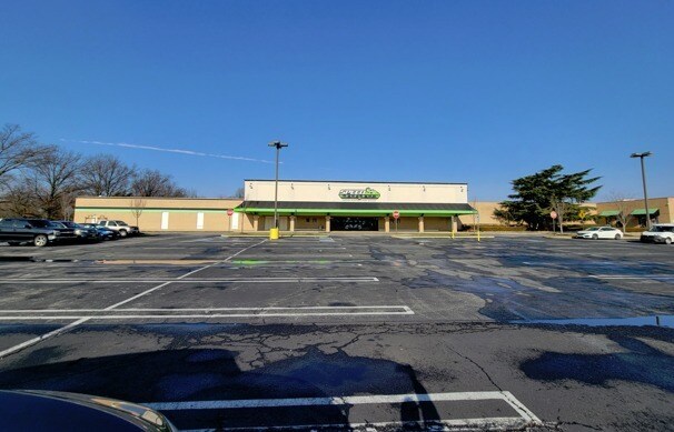 More Photos Of 1101-1105 Route 130 S, Cinnaminson General Retail For Sale