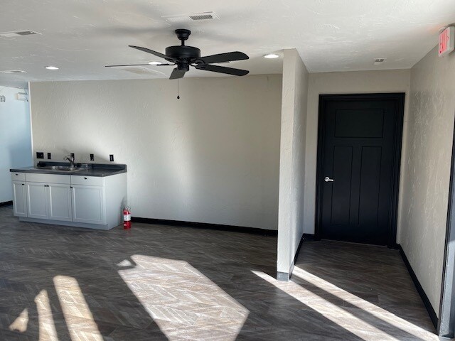 More Photos Of 502 N 3rd St, Ozark Storefront Retail Office For Sale