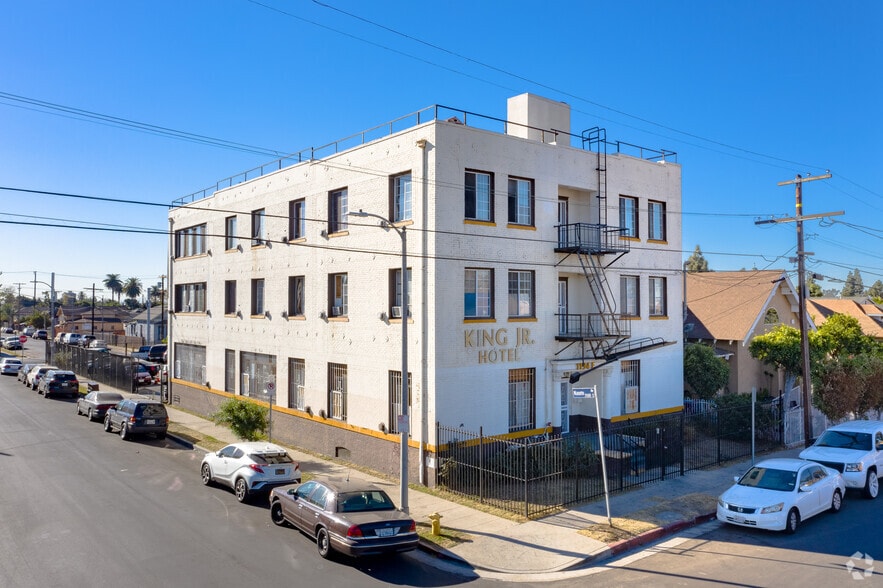 Primary Photo Of 1194 E 35th St, Los Angeles Hotel For Sale