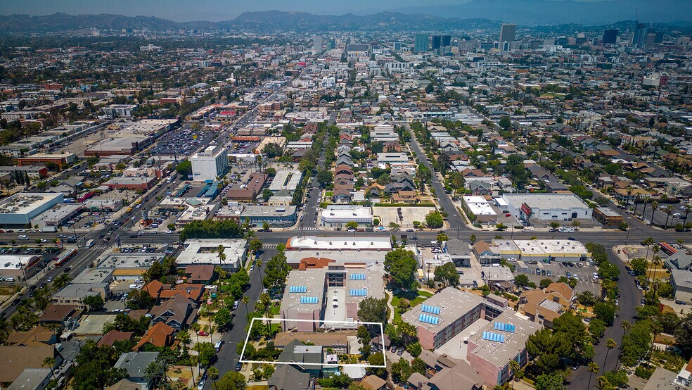 More Photos Of 1930 S Oxford Ave, Los Angeles Apartments For Sale