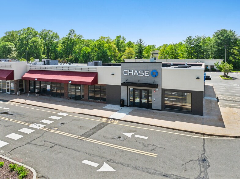 More Photos Of 271-421 Cottage Grove Rd, Bloomfield Unknown For Lease