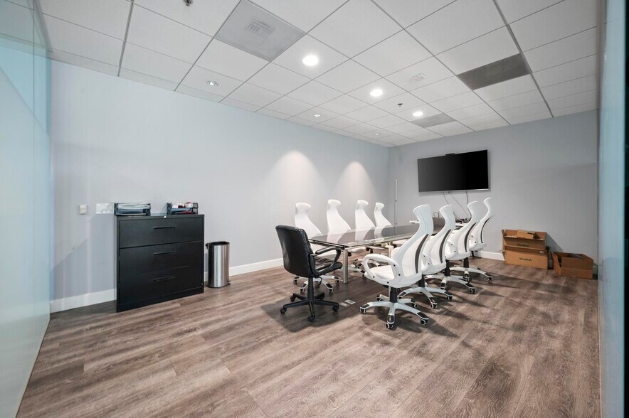 More Photos Of 28212 Kelly Johnson Pky, Valencia Medical For Lease