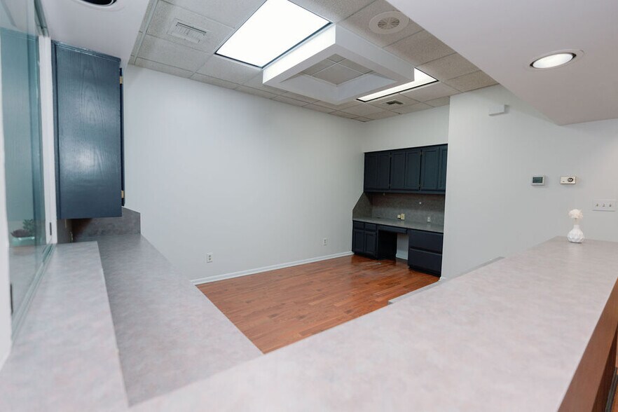 More Photos Of 2215 Midwestern Pky, Wichita Falls Medical For Lease