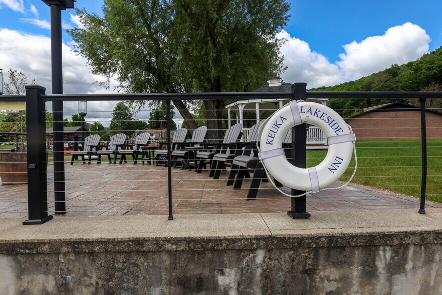 More Photos Of 24 Water St, Hammondsport Hotel For Sale