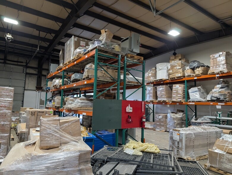 More Photos Of 237 River Rd, Uxbridge Warehouse For Lease