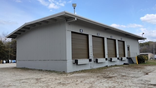 More Photos Of 866 Davis Dr Se, Conyers Truck Terminal For Lease