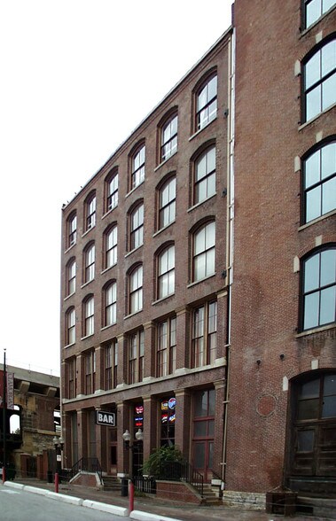 More Photos Of 612 N 2nd St, Saint Louis Office For Lease