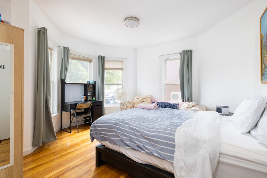 More Photos Of 342 Bowdoin St, Boston Multifamily For Sale