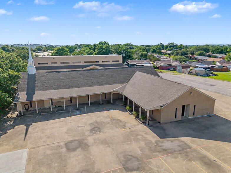 More Photos Of 2111 Skyline Dr, Mesquite Religious Facility For Sale
