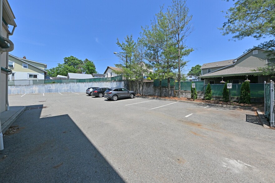 More Photos Of 59 Lincoln Ave, Fair Lawn Office Residential For Sale