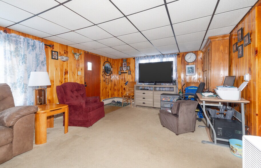 More Photos Of 730 N Main St, Port Allegany Hotel For Sale