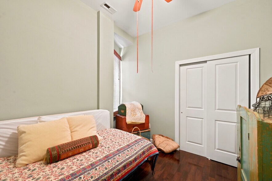 More Photos Of 807 S 49th St, Philadelphia Apartments For Sale