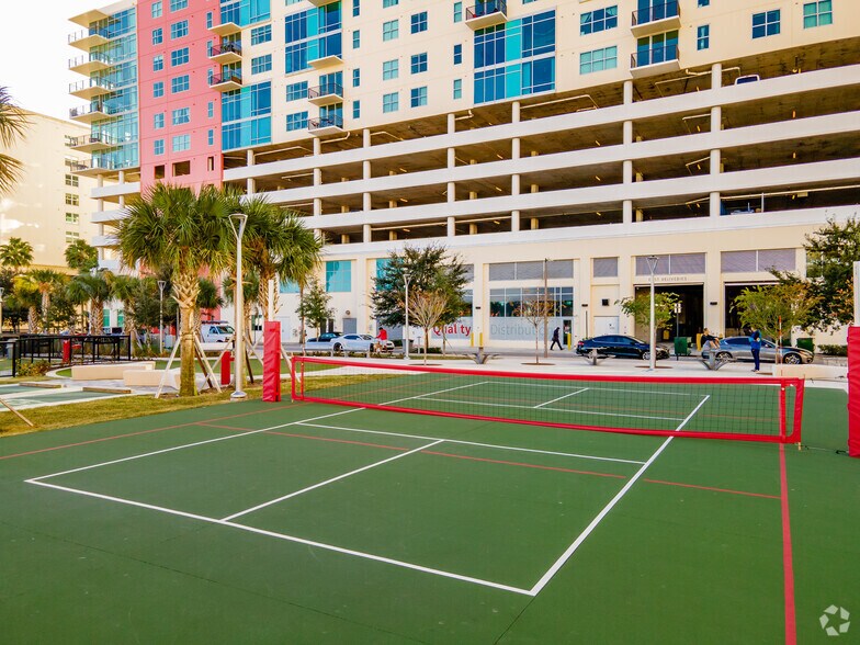 More Photos Of 1120 E Kennedy Blvd, Tampa Office For Lease