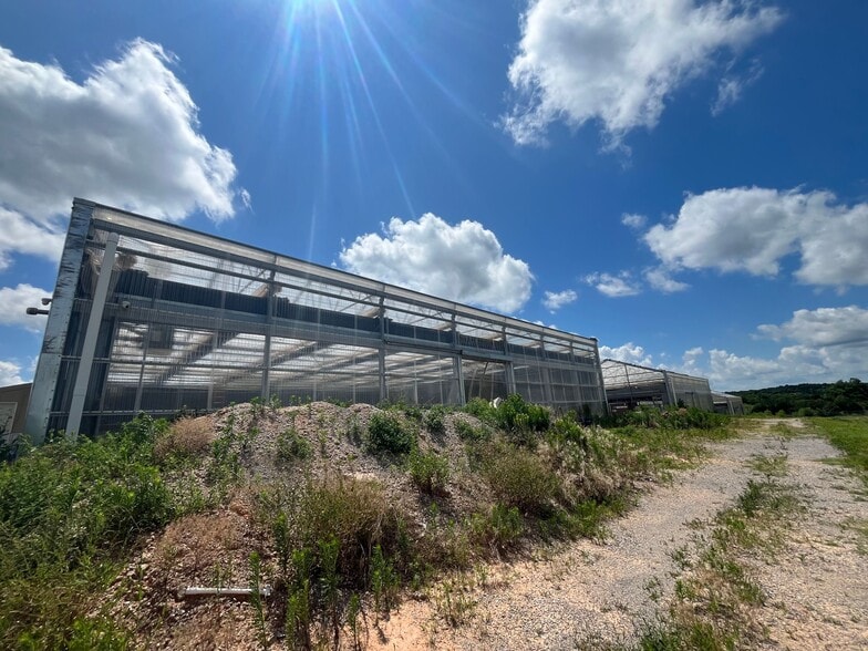 More Photos Of 7101 S Indian Meridian, Choctaw Specialty For Sale