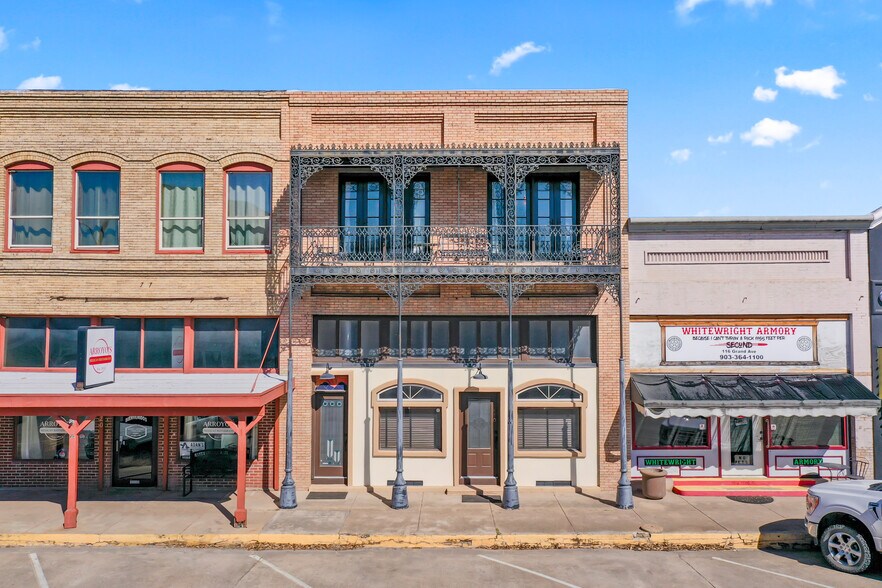More Photos Of 118 W. Grand St, Whitewright Storefront Retail Residential For Sale