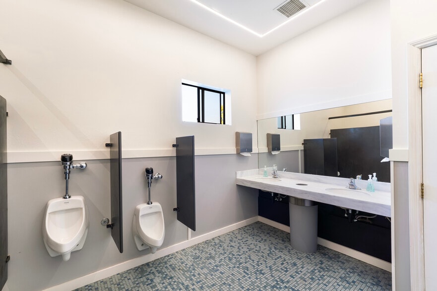 More Photos Of 1363 Fulton Rd, Santa Rosa Religious Facility For Sale