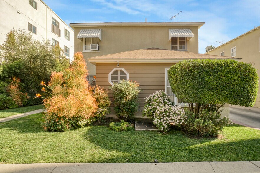 More Photos Of 110-116 S Kings Rd, Los Angeles Apartments For Sale